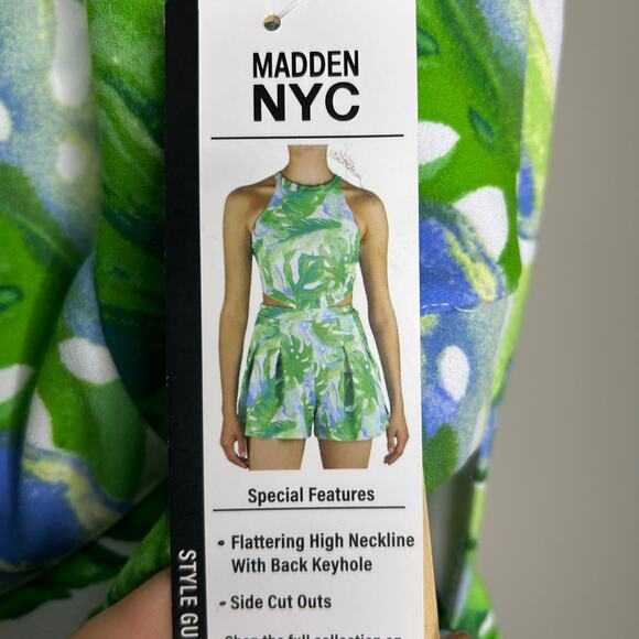 Madden NYC Halter Romper-Small 3-5 juniors-with shorts, tropical, cutouts,summer - Picture 7 of 8